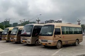 秦安高铁站汽车客运中心启用图片