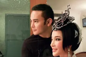 毛戈平堪称“魔术手”，给30岁刘晓庆化妆，美的路人纷纷侧目图片