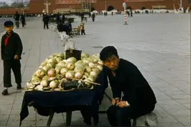 这才是70年代的中国：贫富差距小，大学生通过推荐领导推荐上大学图片