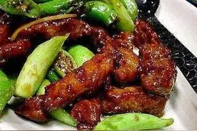 黄豆笋干焖五花肉，豉油杭椒，小鸡炖蘑菇这几道家常菜的做法图片