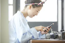 小说：被大家嫌弃又黑又胖的女孩，最后却活成了大家最羡慕的人图片