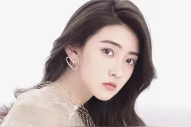 梁洁--美丽小仙女图片