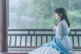 她是西门庆唯一女儿,也是家中女性中最可怜的,最后被丈夫凌逼致死图片