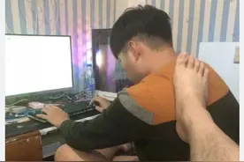 男朋友打游戏不理我怎么办？呜呜呜呜呜呜呜图片