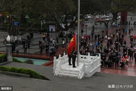 追忆抗疫殉难英雄和同胞:无穷的远方，无数的人们，都与我有关。图片