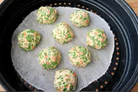 豆角不炒不煮不凉拌，用来做豆角窝窝头，低脂营养，好看有食欲图片