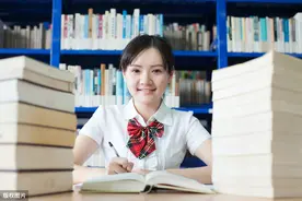 语文课堂文本教学，引导学生走进文本，提高学习效果图片