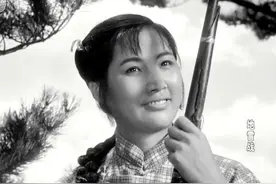 记得《地雷战》民兵队长玉兰吗？86岁老艺术家鲁在蕴，近况如何图片