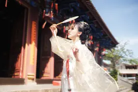 故事：她遭人陷害被打入冷宫，设一妙计扳倒皇后和贵妃，重获恩宠图片