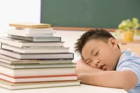 吃了就犯困，别不当回事，可能是4种病在报警图片