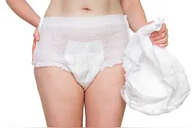 尴尬！大宝问我：妈妈，为什么你用妹妹的尿不湿？图片