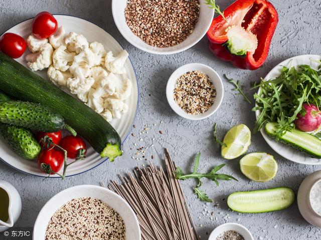 肾友饮食的 “五低一高”