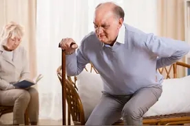 66岁老先生4年疯狂跑8000公里，跑步治好了折磨他多年的病图片