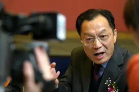 无稽之谈！温铁军遭指责：看似为农民好，实则让农民承受剪刀差？图片