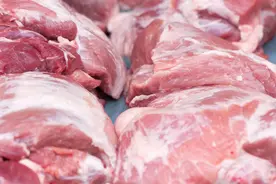 保存猪肉别放冰箱，肉贩子教我3种方法，久放不坏，味道依旧新鲜图片