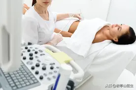 53岁女性半年没来月经，之后又有月经，检查后发现癌症图片