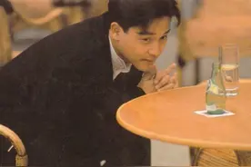 张国荣逝世17周年，1988年的写真《纯影集》“颜色不一样的烟火”图片