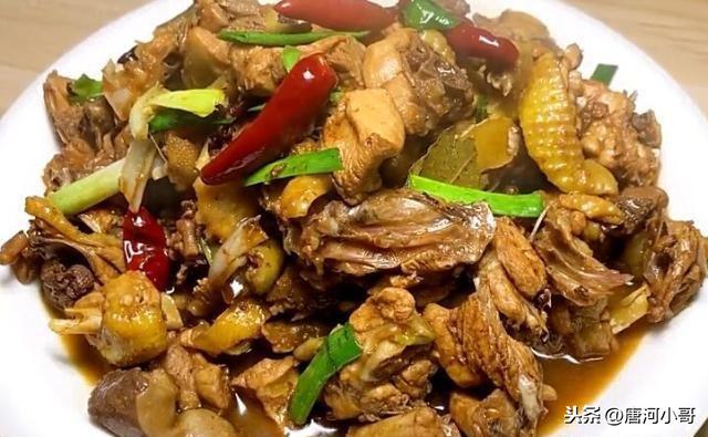 炖鸡时千万别先焯水，教你正确做法，鸡肉软烂入味，营养不流失