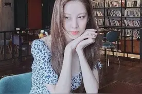 少女时代徐贤晒清纯私照，白到发光的皮肤、丰满身材吸睛图片