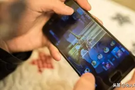 防止孩子沉迷游戏，这位爸爸有奇招，网友：以牙还牙，绝图片