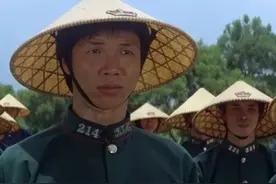 曾是成家班最不能打的龙虎武师，现在距离金像奖影帝只差一步图片