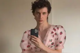 男女明星穿了都美的裙子长啥样？图片