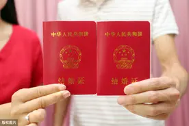 太荒唐！女子跟亲舅舅登记结婚，被亲妈告上了法庭图片