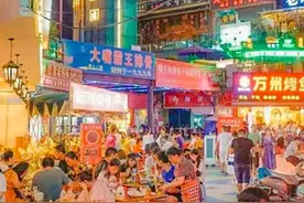 规范的路边小摊，让城市更有烟火气图片