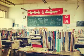 复读生两百万，难怪河南七百都上不了清北！这个坏消息家长却叫好图片