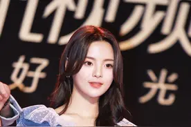 “笨小孩”杨超越这两年，“跟老板吵架第一名”，但收获满满图片