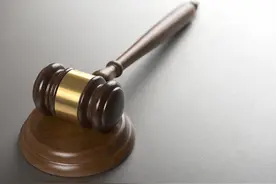 太平间的看守半夜奸尸，竟致该人复活！法律如何评价看守的行为？图片