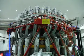 中国可控核聚变力压美国，温度达到太阳十倍，聚变发电还远吗？图片