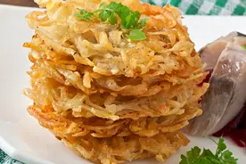 土豆饼的简单做法，配上一杯豆浆，健康美味早餐即可拥有图片