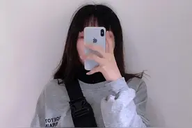 热门校园风早秋穿搭，卫衣年轻又阳光，百搭牛仔裤谁穿谁好看图片