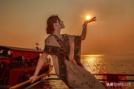 70后的女人，是什么样子？依然最美，一旦读懂，就欲罢不能图片