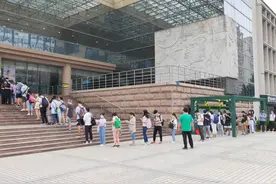 久违了，图书馆自习！青岛市图书馆自习室、电子阅览室恢复开放图片