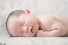 宝宝为什么会过敏？专家为您科普防过敏配方奶粉图片