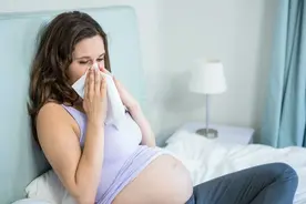 怀孕4个月了，检查发现感染了弓形虫？宝宝还能要吗？图片