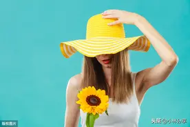 女人夏天适合戴什么样的帽子？推荐这三款，遮阳又显瘦图片