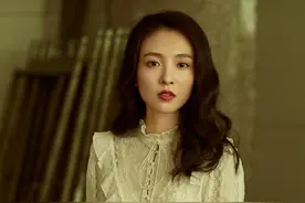 这还是吴倩吗？浓妆艳抹打扮愈发成熟，曾经的“初恋感”消失了图片