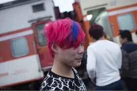 广东小伙罗福兴：11岁创办“杀马特家族”，拒绝富婆追求后怎样图片