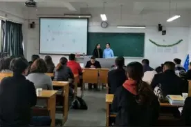高校将在明年取消事业编，高校教师该何去何从？是利还是弊？图片