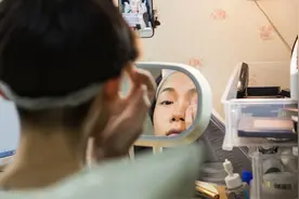 你身边有怀孕了还在上班的宝妈吗？网友：怀孕后每天上班9小时图片