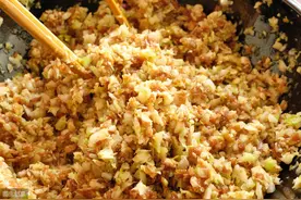 饺子、包子、锅贴味道好不好，馅料最重要,学好这7点，调出好肉馅图片