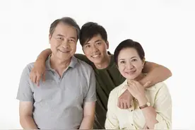 “老公把工资卡给公婆，我产检都问他们要钱，以后养娃怎么办？”图片