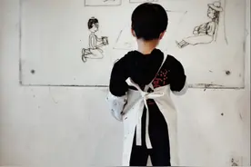 靳东妻子李佳晒儿子成长照，6岁从小帅到大，却甚少与爸爸同框？图片