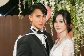 做“大众情人”吴尊的妻子，是幸运多一点，还是委屈多一点？图片