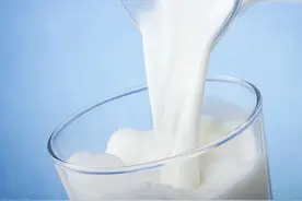 科学看待全脂牛奶图片