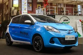 不到3万，绿牌+四门五座，长安奔奔国民版能复制五菱的成功吗？图片