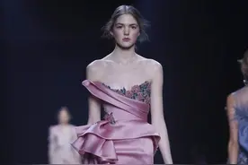 英国仙女牌 Marchesa 的礼服，做工精致华贵，每一套仿佛都是仙女图片